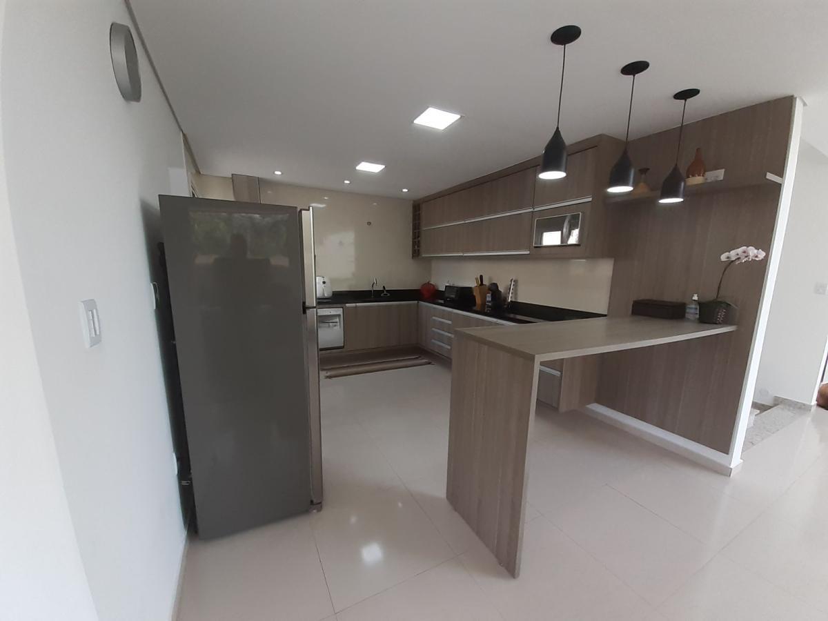 Casa de Condomínio à venda com 3 quartos, 250m² - Foto 7