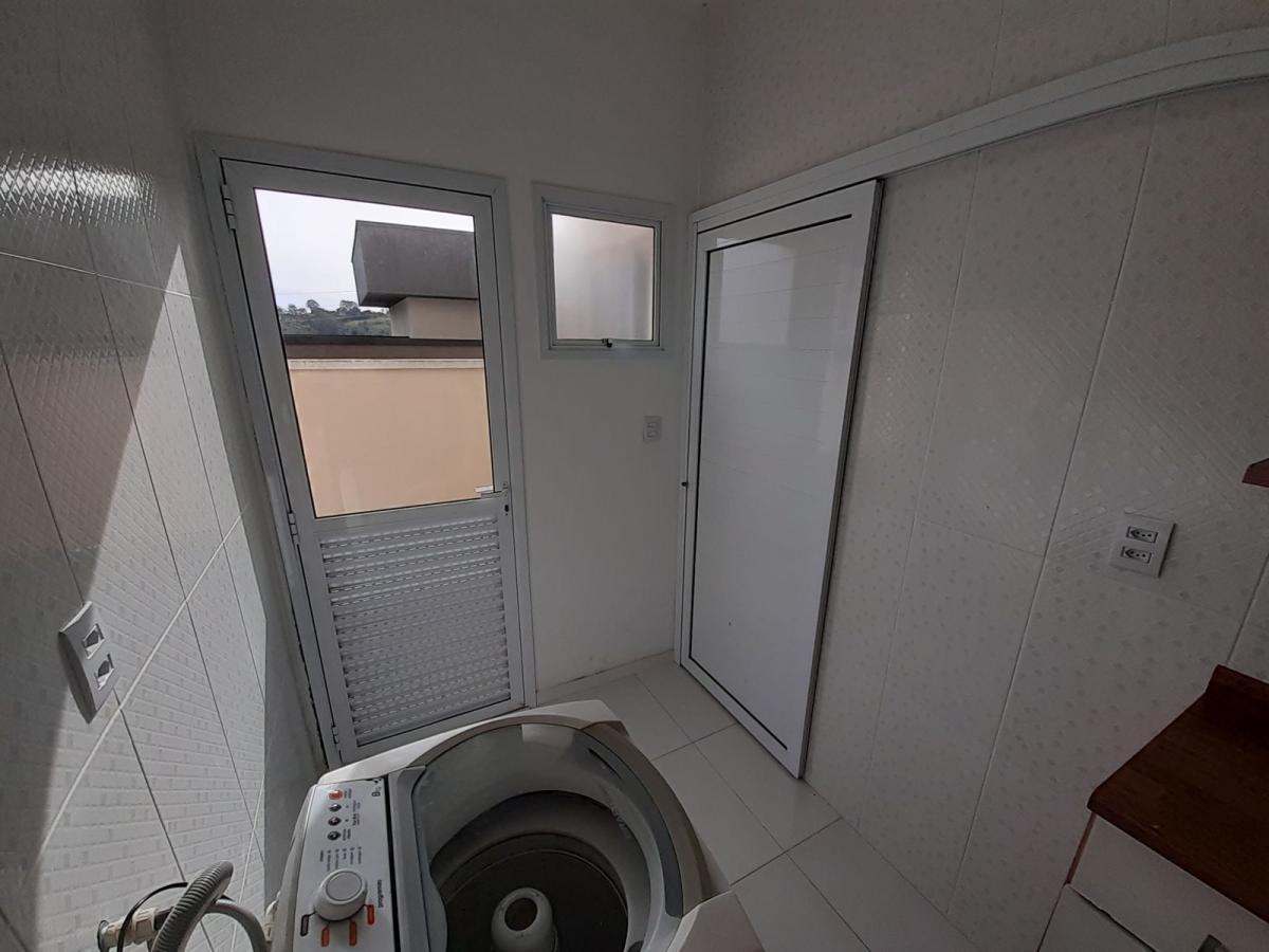 Casa de Condomínio à venda com 3 quartos, 250m² - Foto 12