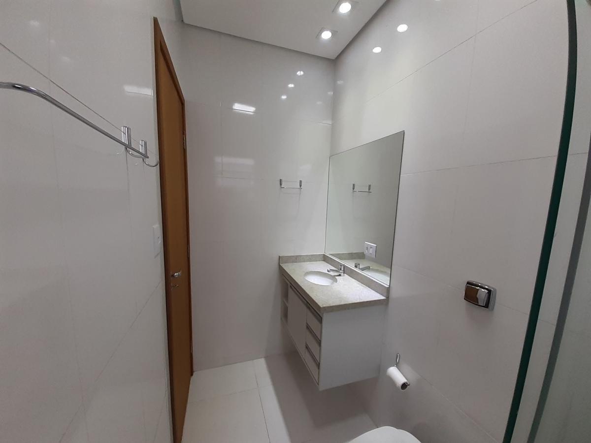 Casa de Condomínio à venda com 3 quartos, 250m² - Foto 38