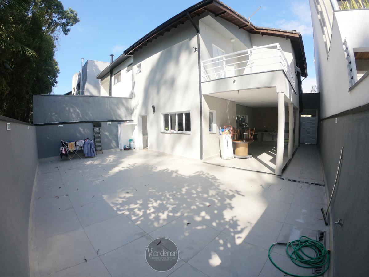 Casa de Condomínio à venda com 3 quartos, 255m² - Foto 3