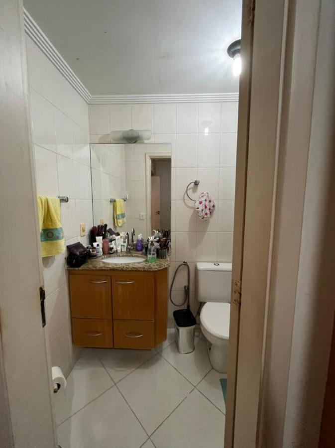 Apartamento à venda com 3 quartos, 75m² - Foto 19