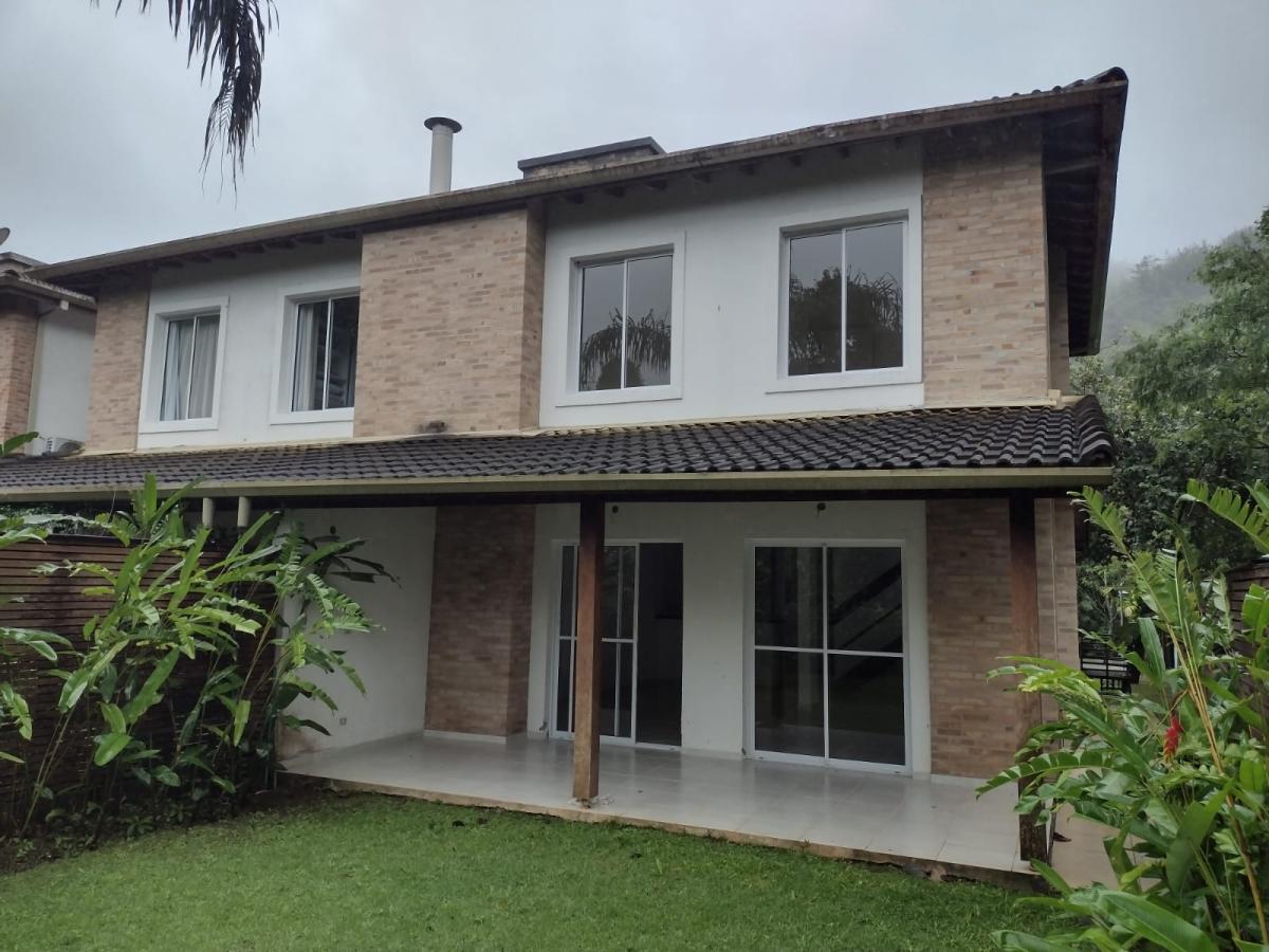 Casa de Condomínio à venda com 4 quartos, 180m² - Foto 19