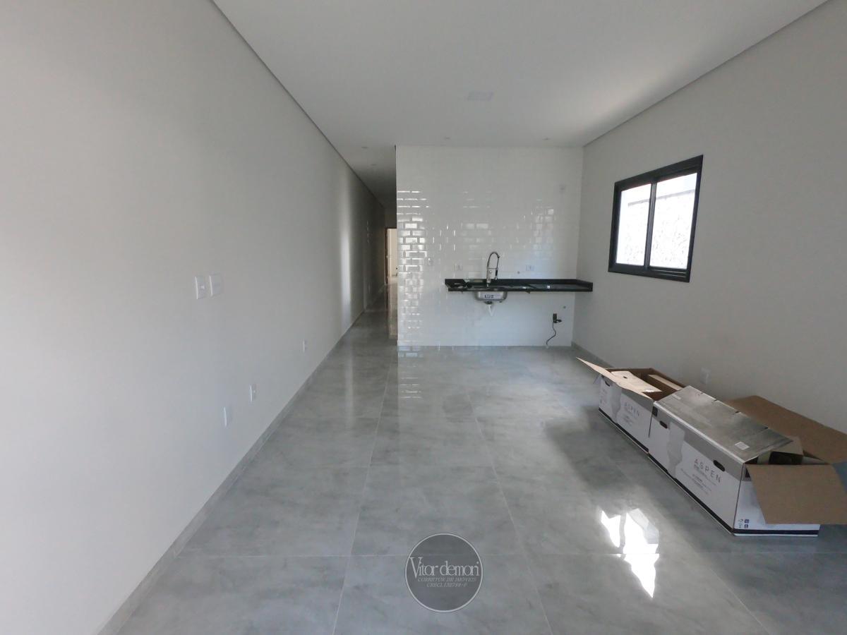 Casa à venda com 3 quartos, 150m² - Foto 3