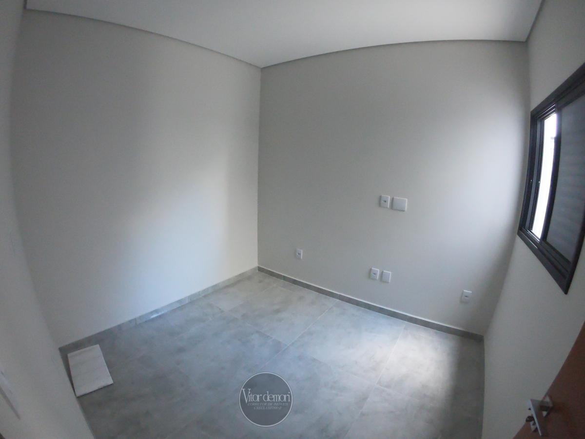 Casa à venda com 3 quartos, 150m² - Foto 9