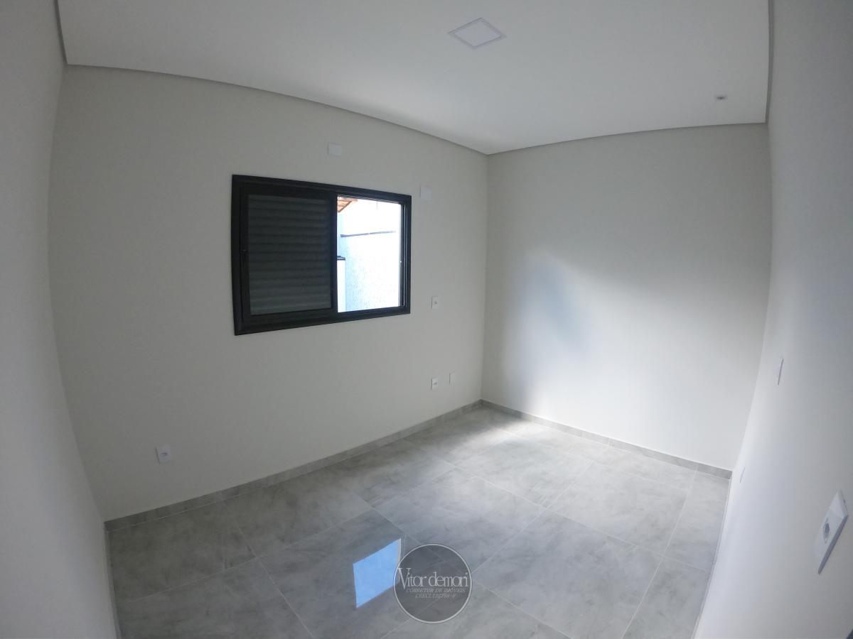 Casa à venda com 3 quartos, 150m² - Foto 10