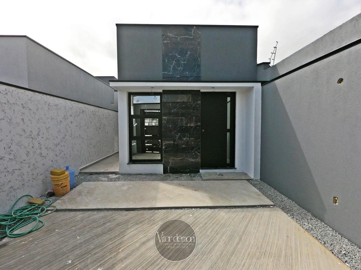 Casa à venda com 3 quartos, 150m² - Foto 1