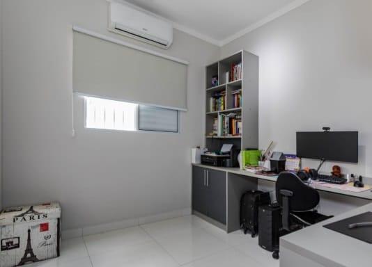 Casa à venda com 3 quartos, 198m² - Foto 14