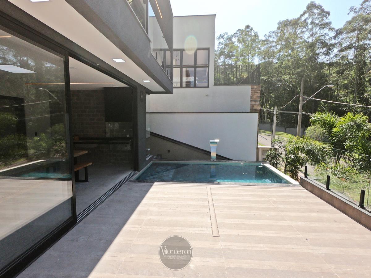 Casa de Condomínio à venda com 3 quartos, 250m² - Foto 31