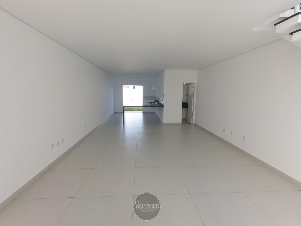 Casa à venda com 3 quartos, 137m² - Foto 4