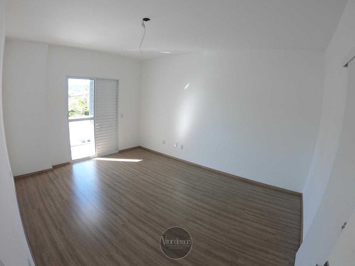 Casa à venda com 3 quartos, 137m² - Foto 14