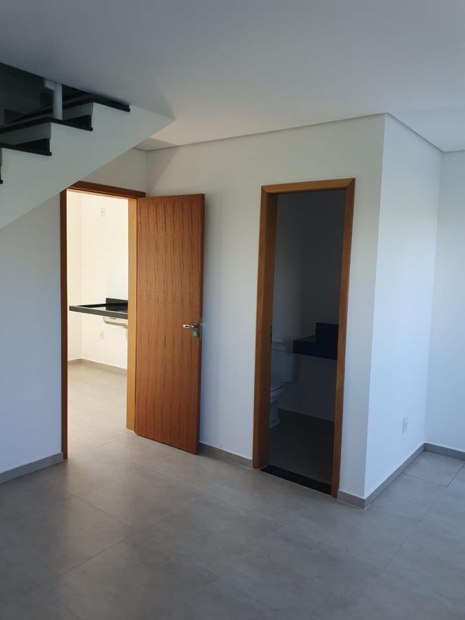 Casa de Condomínio à venda com 2 quartos, 67m² - Foto 2