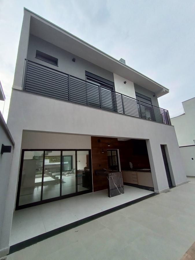 Casa de Condomínio à venda com 3 quartos, 240m² - Foto 11