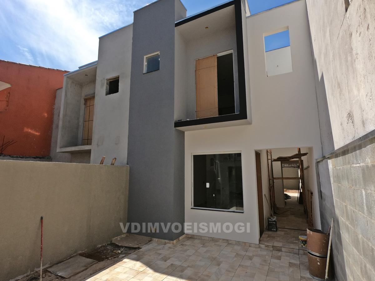 Casa à venda com 3 quartos, 125m² - Foto 2