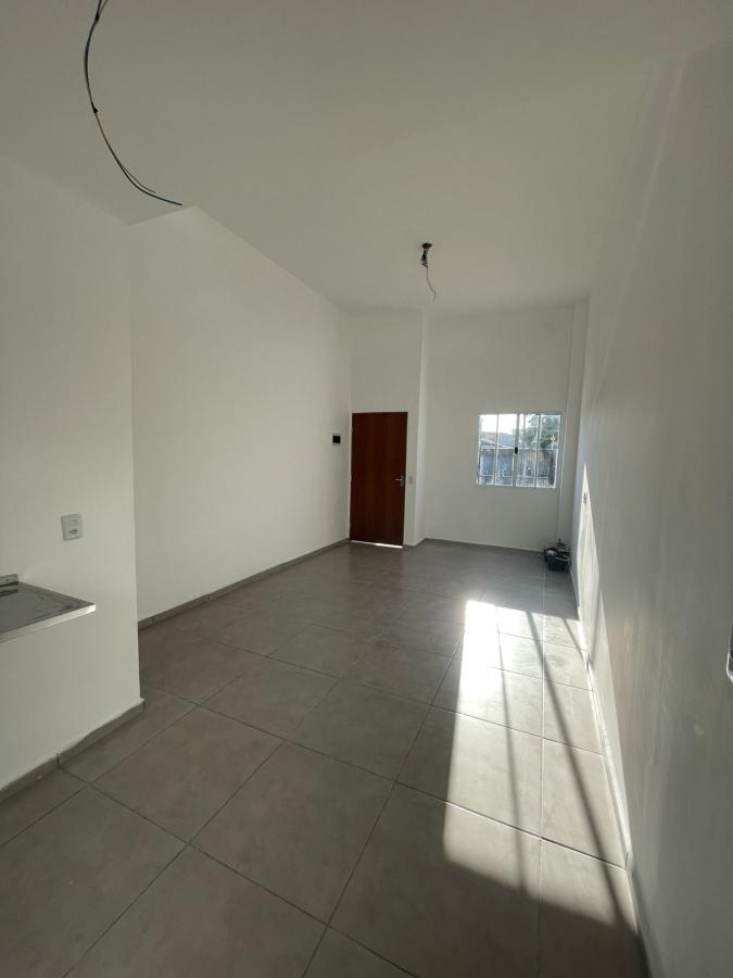 Casa à venda com 2 quartos, 65m² - Foto 4