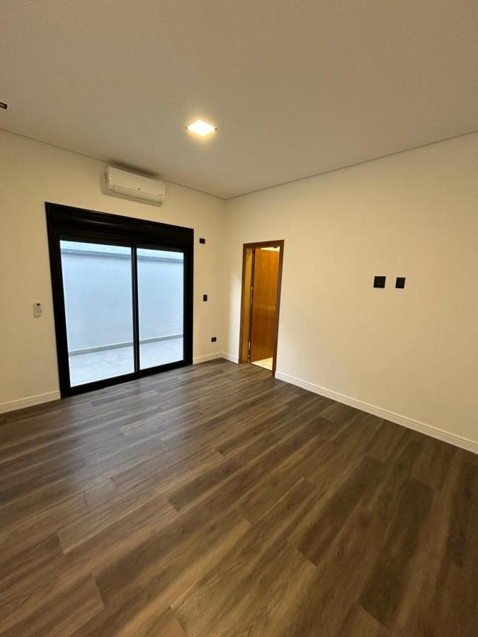 Casa de Condomínio à venda com 3 quartos, 250m² - Foto 25