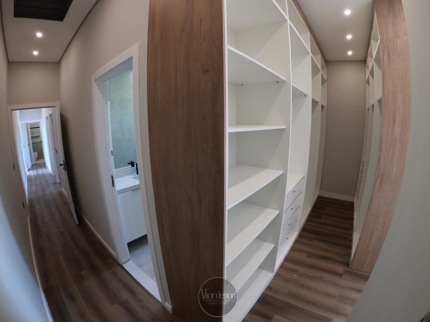 Casa de Condomínio à venda com 4 quartos, 360m² - Foto 32