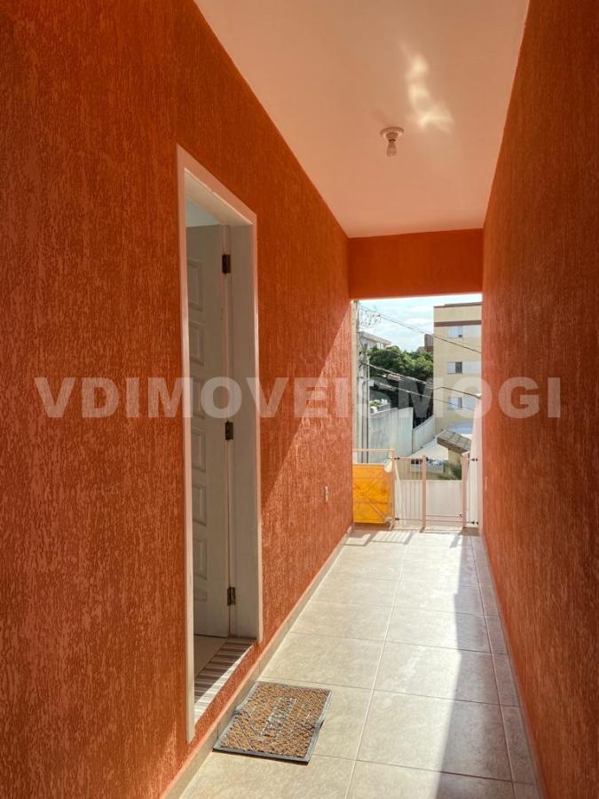 Casa à venda com 3 quartos, 198m² - Foto 4