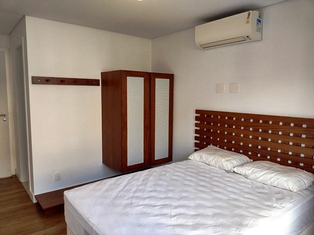 Casa de Condomínio à venda com 4 quartos, 212m² - Foto 19