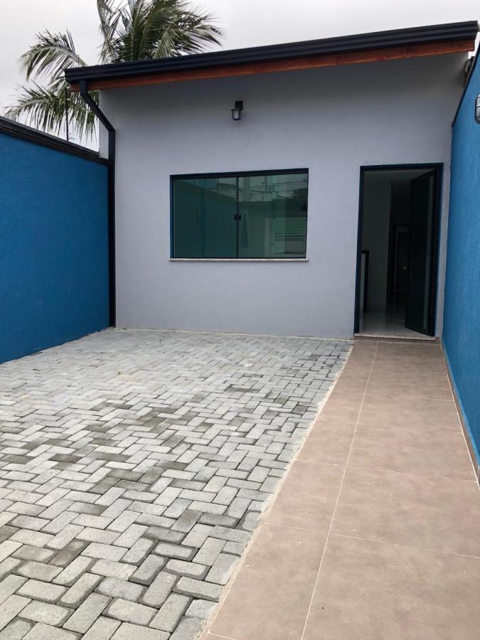 Casa à venda com 2 quartos, 125m² - Foto 1