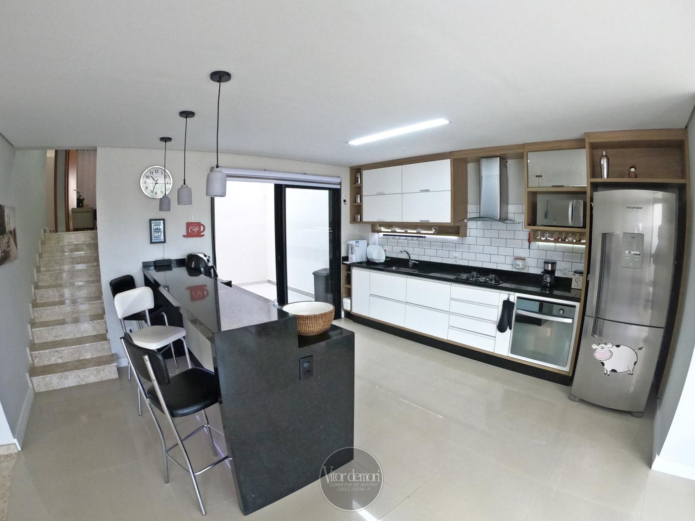 Casa de Condomínio à venda com 4 quartos, 250m² - Foto 18