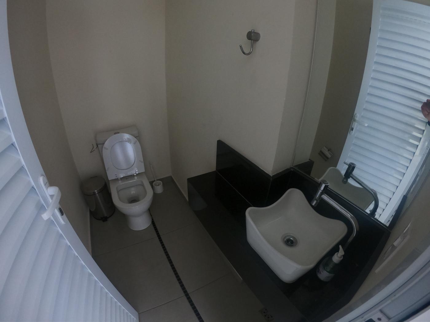 Casa de Condomínio à venda com 3 quartos, 300m² - Foto 27