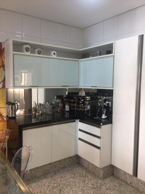 Apartamento à venda com 4 quartos, 220m² - Foto 56