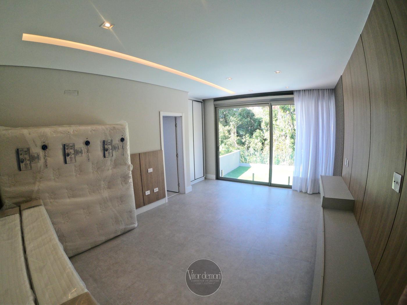 Casa à venda com 7 quartos, 872m² - Foto 35