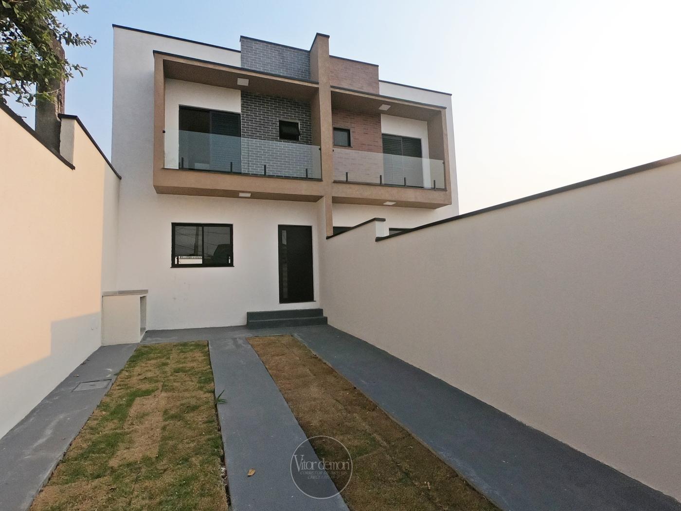 Casa à venda com 3 quartos, 200m² - Foto 1