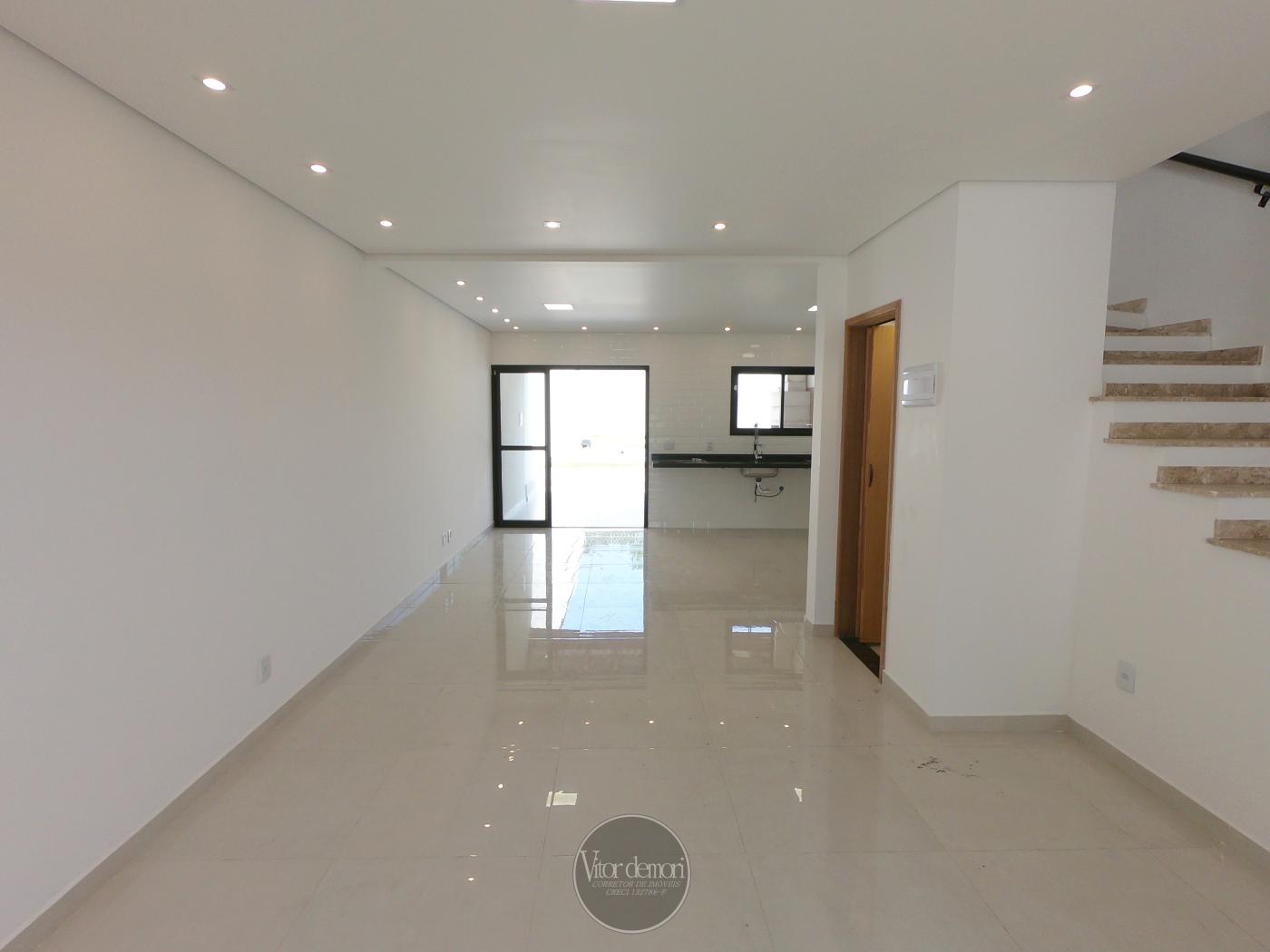 Casa à venda com 3 quartos, 200m² - Foto 4