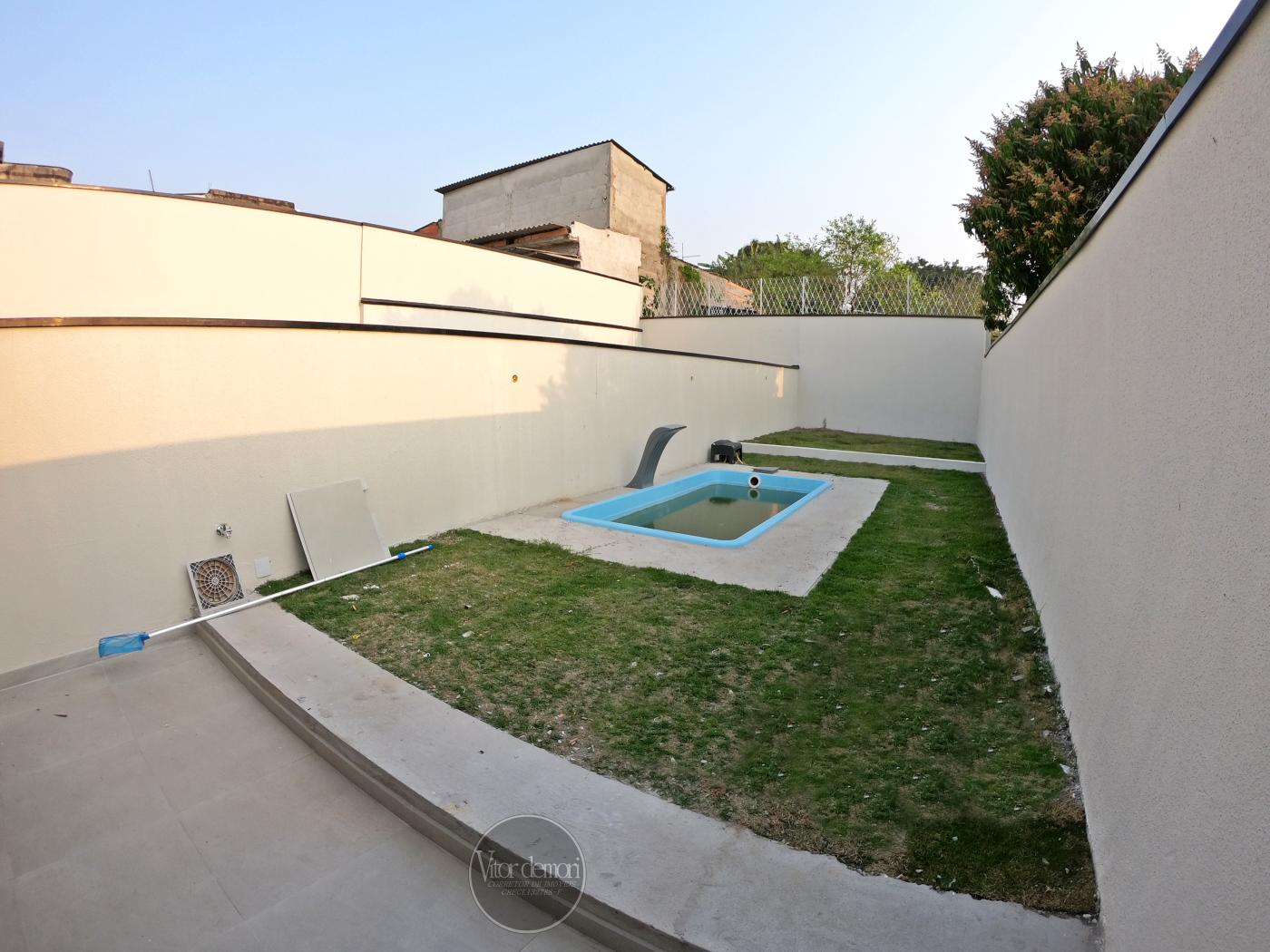 Casa à venda com 3 quartos, 200m² - Foto 32