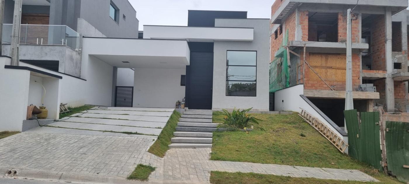 Casa de Condomínio à venda com 3 quartos, 321m² - Foto 1