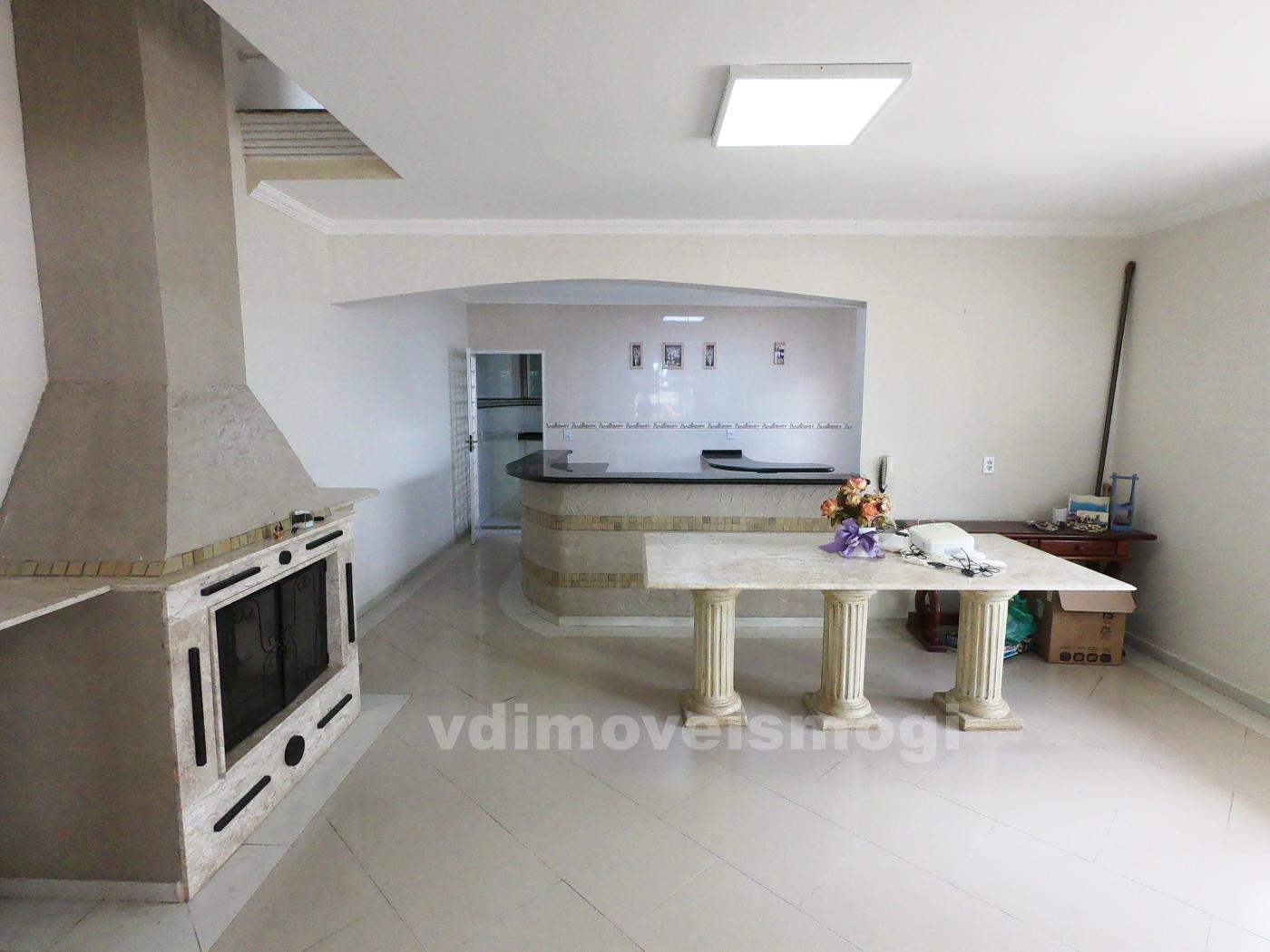 Casa à venda com 3 quartos, 300m² - Foto 9