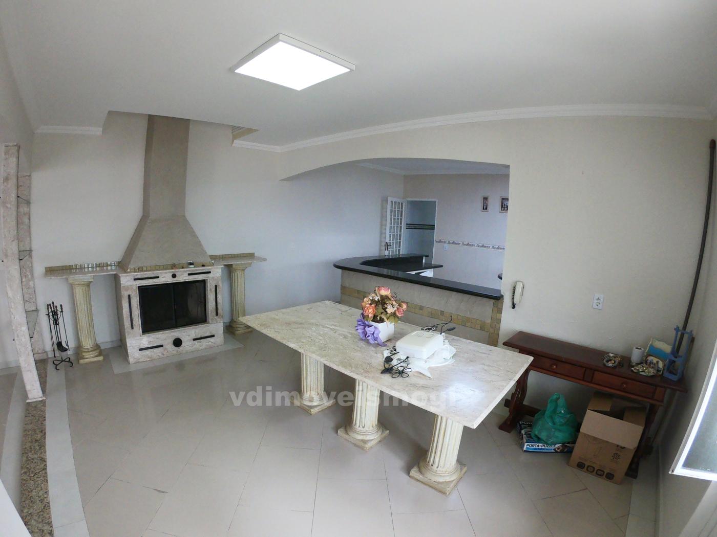 Casa à venda com 3 quartos, 300m² - Foto 10