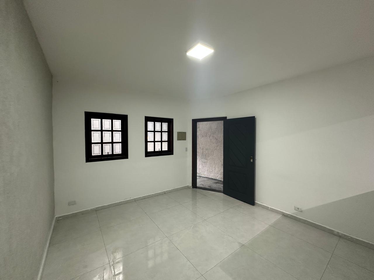 Casa à venda com 3 quartos, 175m² - Foto 3