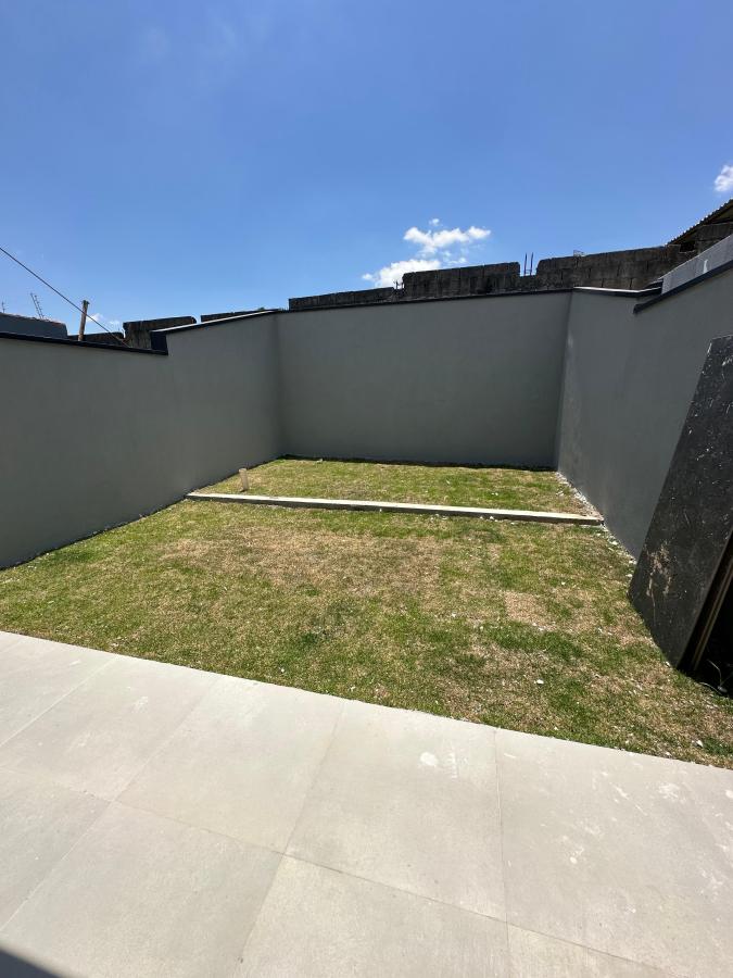 Casa à venda com 3 quartos, 200m² - Foto 8