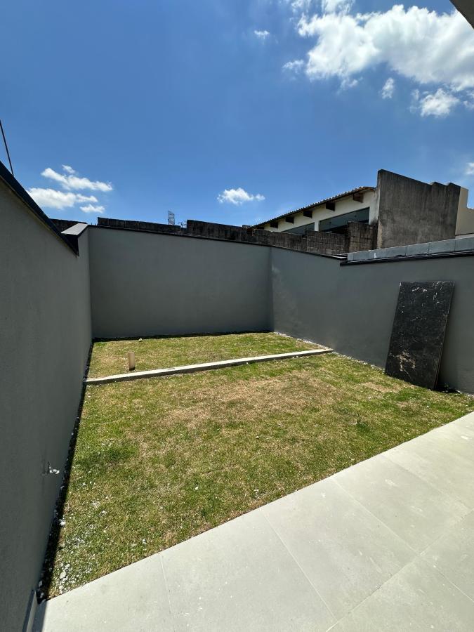 Casa à venda com 3 quartos, 200m² - Foto 12