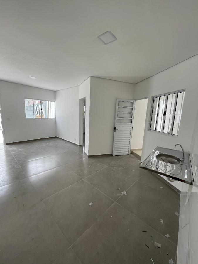 Casa à venda com 2 quartos, 125m² - Foto 4